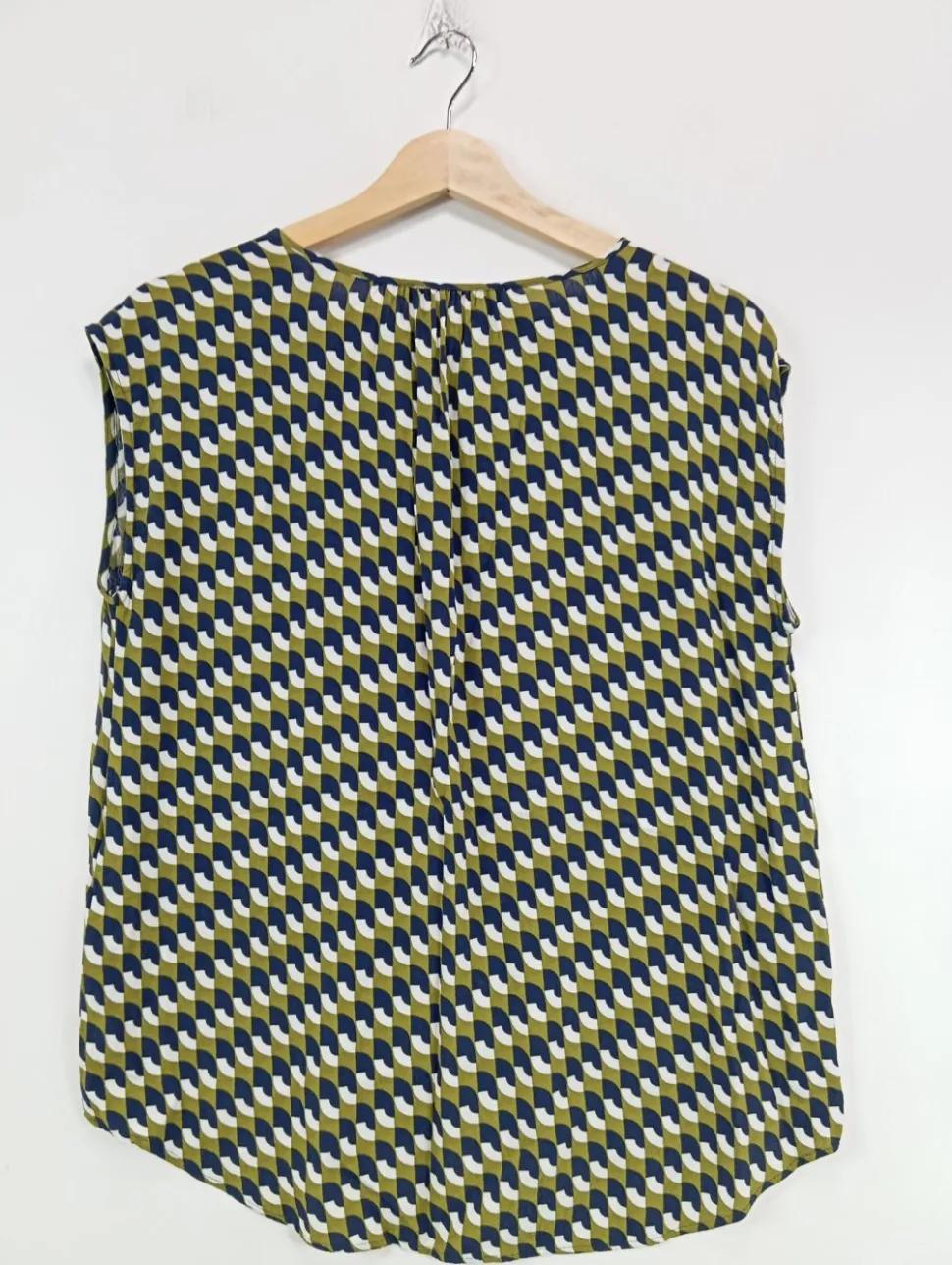 Kurzarm-Bluse Größe 36