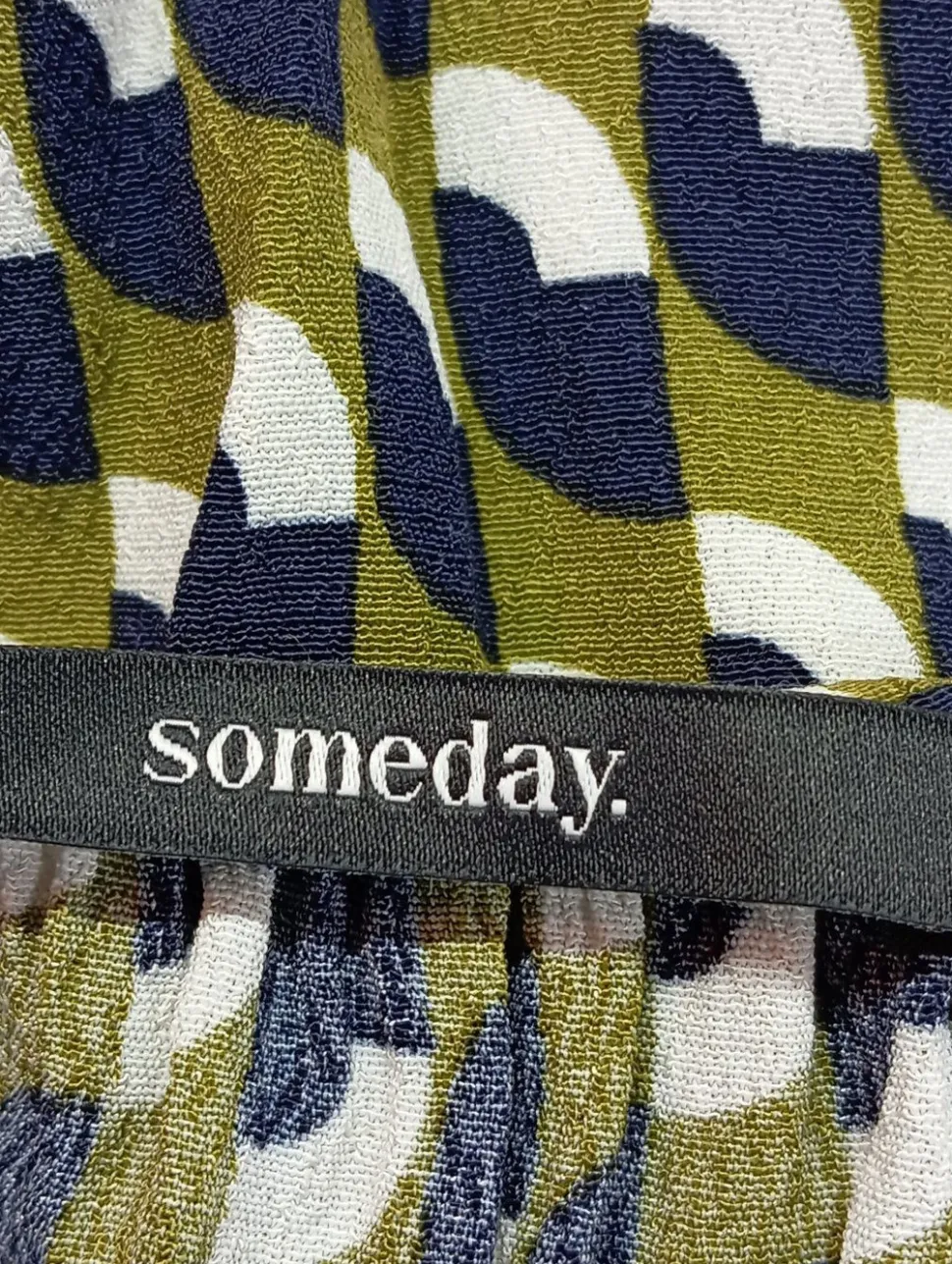 Kurzarm-Bluse Größe 36