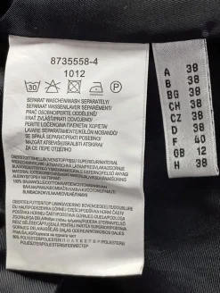 Kurzmantel                            Größe                38