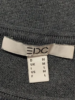 Pulloverkleid                            Größe                38