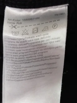 Röhrenjeans                            Größe                36