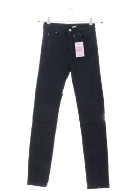 Röhrenjeans                            Größe                36