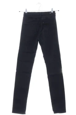 Röhrenjeans                            Größe                36