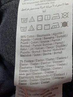 Röhrenjeans                            Größe                42