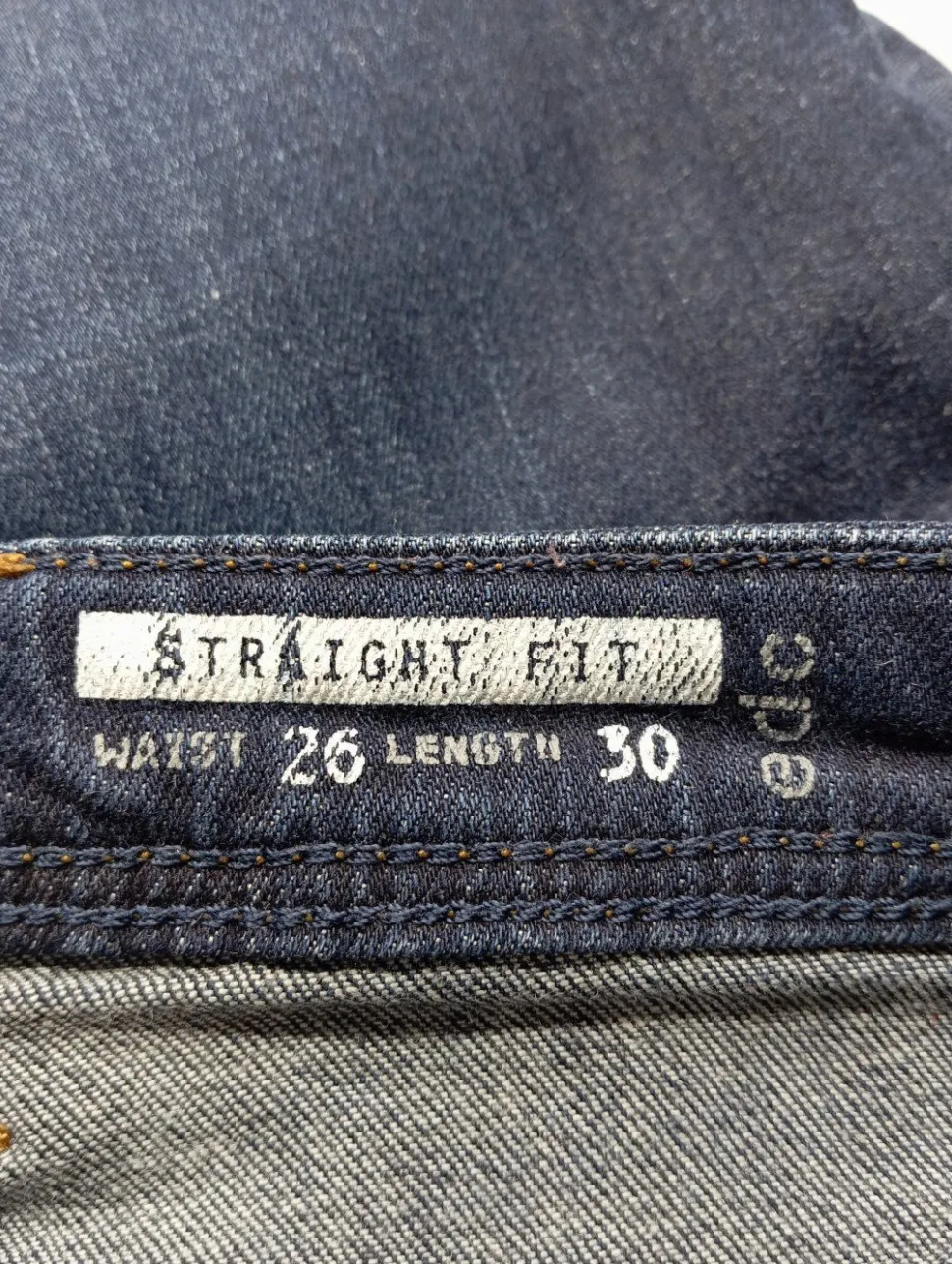 Röhrenjeans Größe 36