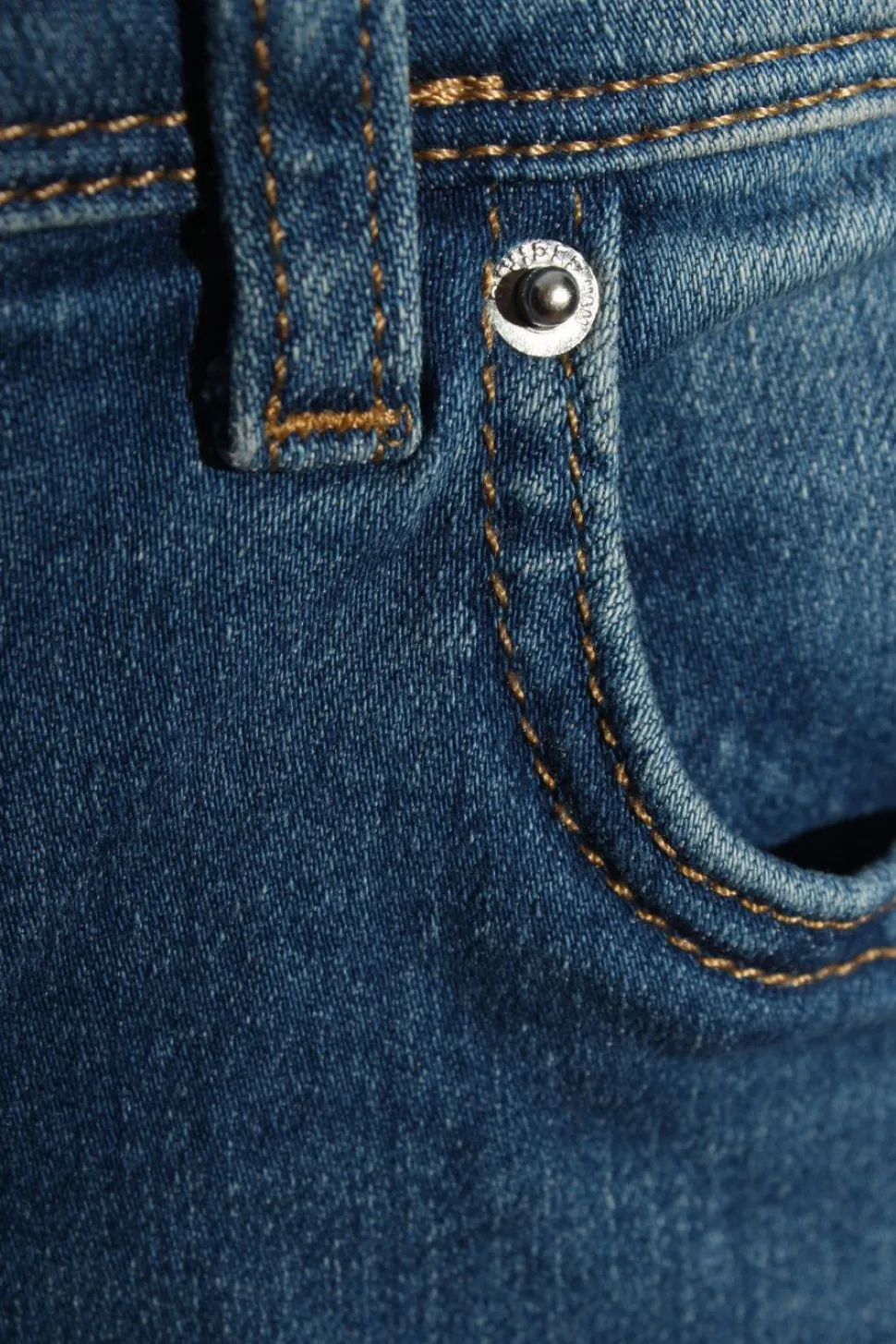 Röhrenjeans Größe 38