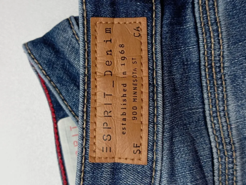 Röhrenjeans Größe 36