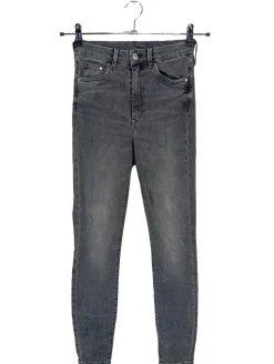 Röhrenjeans                            Größe                34