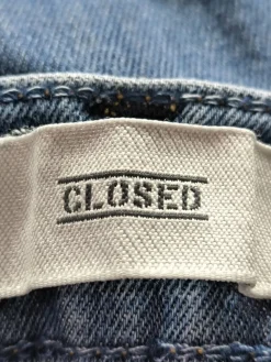 Röhrenjeans Größe 34