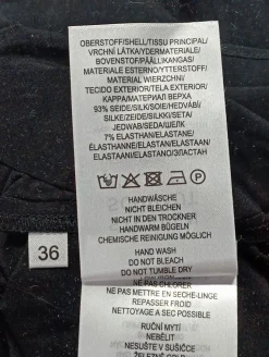 Rüschen-Bluse Größe 36