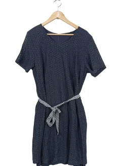 Spitzenkleid                            Größe                46