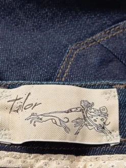 Straight-Leg Jeans                            Größe                42