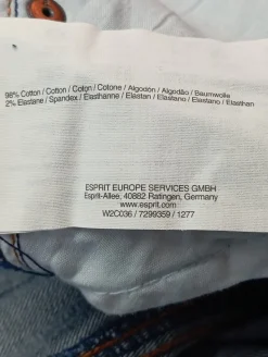 Straight-Leg Jeans                            Größe                38