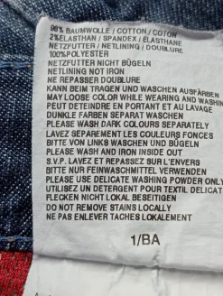 Straight-Leg Jeans                            Größe                36