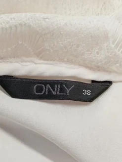 Strandbekleidung                            Größe                38