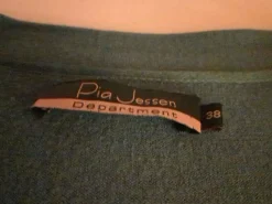 Strickjacke                            Größe                38