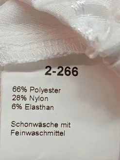 Trachtenbluse                            Größe                36
