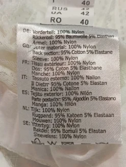 Trachtenbluse                            Größe                34