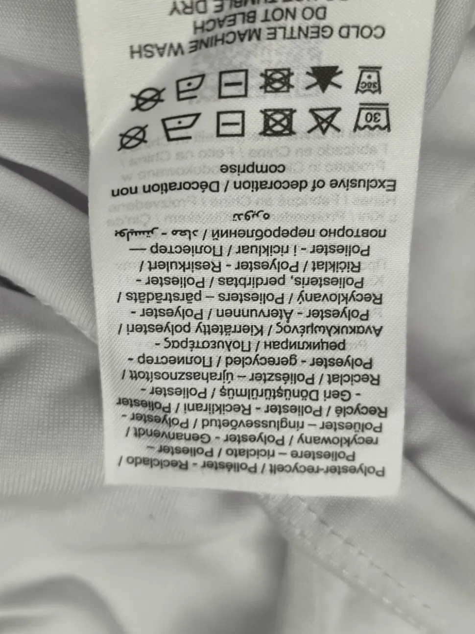 V-Ausschnitt-Shirt Größe 40