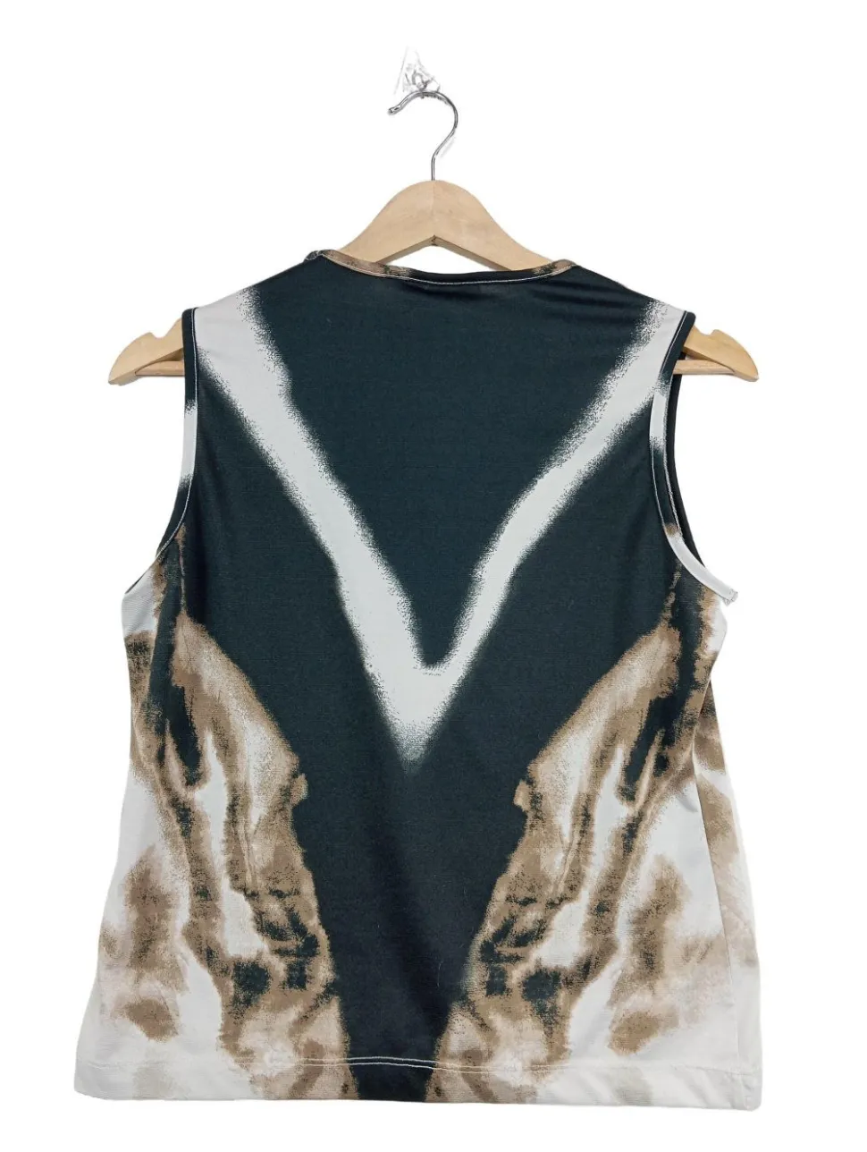 V-Ausschnitt-Shirt Größe 38