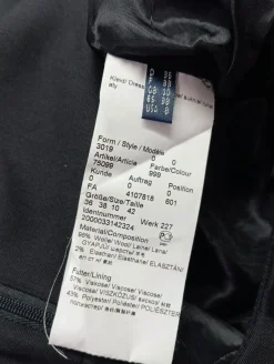 Wollkleid                            Größe                36