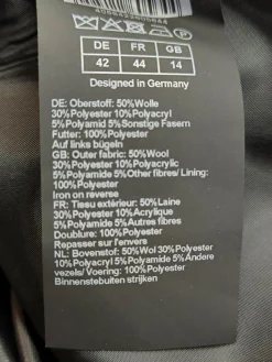 Wollmantel                            Größe                42